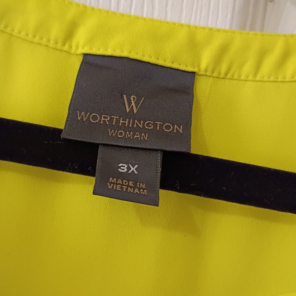 Worthington Vibrant Chartreuse Semi Sheer Yellow Sleeveless Blouse - Picture 5 of 6